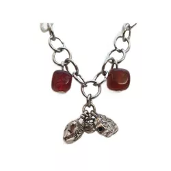 Collier moderne en acier inoxydable argent avec agates cubiques rouge et verte Bouly&Cailloux