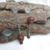 Boucles Paulo en jaspe rouge et acier inoxydable argenté – Boucles d’oreilles pendantes artisanales Bouly&Cailloux