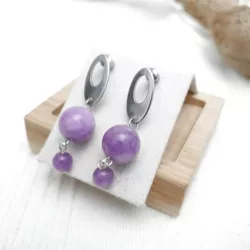 Boucles d’oreilles Lilas en calcédoine violette 12 mm et 6 mm, acier inoxydable argenté – Bouly&Cailloux