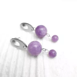 Boucles d’oreilles Lilas en calcédoine violette 12 mm et 6 mm, acier inoxydable argenté