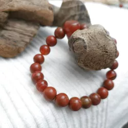 Bracelet extensible Myrtille en pierres naturelles agate et jaspe rouge avec perle mala Bouly&Cailloux