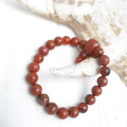 Bracelet extensible Myrtille en pierres naturelles agate et jaspe rouge avec perle mala Bouly&Cailloux