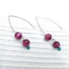 Boucles doreilles grands crochets en pierres naturelles oeil de tigre rose et perle de verre verte Bouly&Cailloux