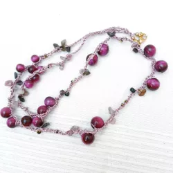 Collier crochet long en pierres naturelles oeil de tigre rose avec hematites et pierres irregulieres Bouly&Cailloux