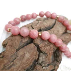 Collier en perles rondes de rhodonite et acier dore
