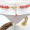 Collier en perles rondes de rhodonite et acier dore