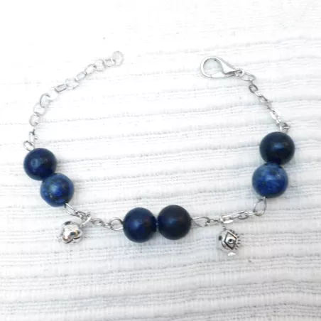 Bracelet Melittis en pierres naturelles avec breloques argentées