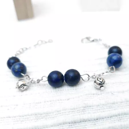 Bracelet Melittis en pierres naturelles avec breloques argentées