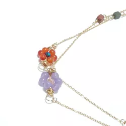 collier long rope Alysson acier inoxydable argenté ou dorée avec fleurs en pierres naturelles