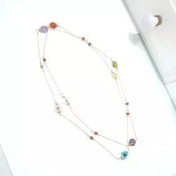 collier long rope Alysson acier inoxydable argenté ou dorée avec fleurs en pierres naturelles