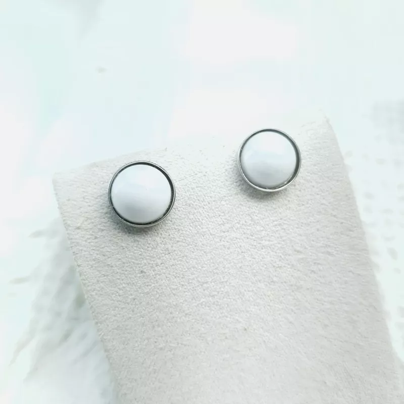 Boucles clous Cenelle cabochons pierre naturelle Boucles clous Cenelle cabochons pierre naturelle