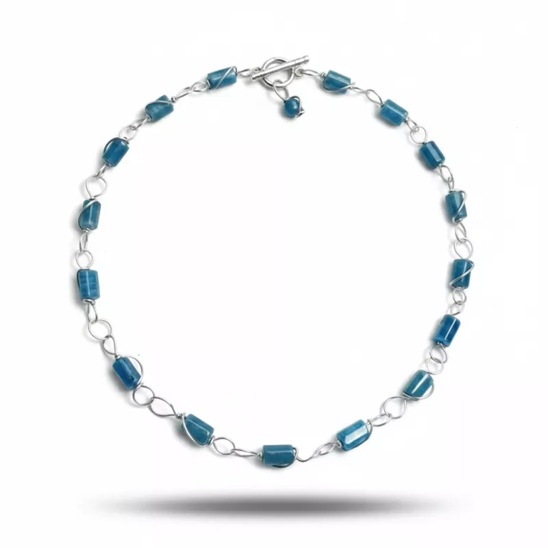 Collier Berenice en acier inoxydable et pierres naturelles cylindriques Collier Berenice en acier inoxydable et pierres naturelles cylindriques