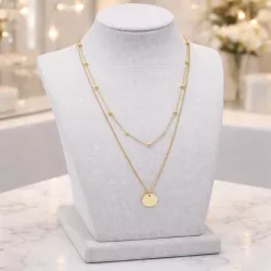 collier moderne double rang avec medaille lumineuse