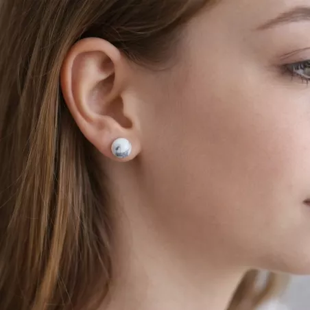 Boucles d oreilles clous pierre naturelle cabochon porté