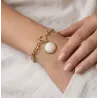 Bracelet pierre naturelle porté au poignet avec chaîne acier inoxydable