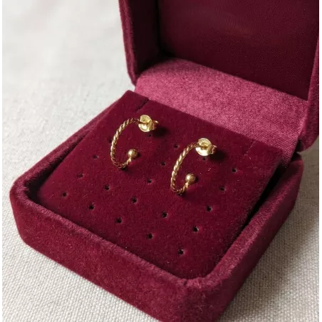 Boucles d’oreilles anneau torsadé acier inoxydable argenté studio minimaliste