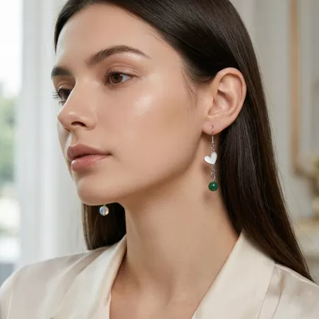 boucles passion avec un coeur et pierre naturelle, acier inoxydable, blanc vert, porté