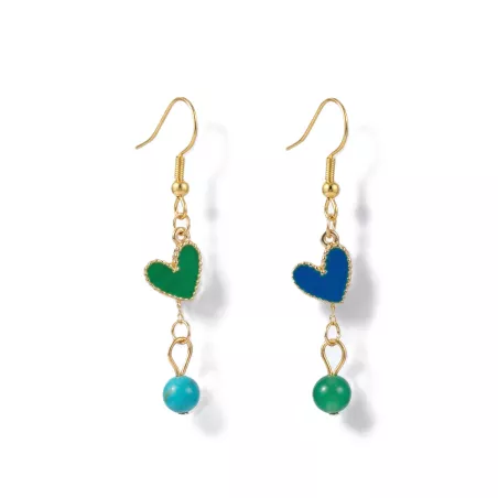 boucles passion avec un coeur et pierre naturelle, acier inoxydable doré, vert et bleu, sur fond blanc