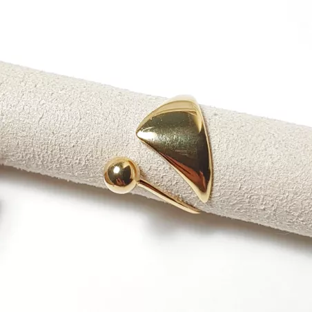 Bague Spira dorée en acier inoxydable sur support textile beige