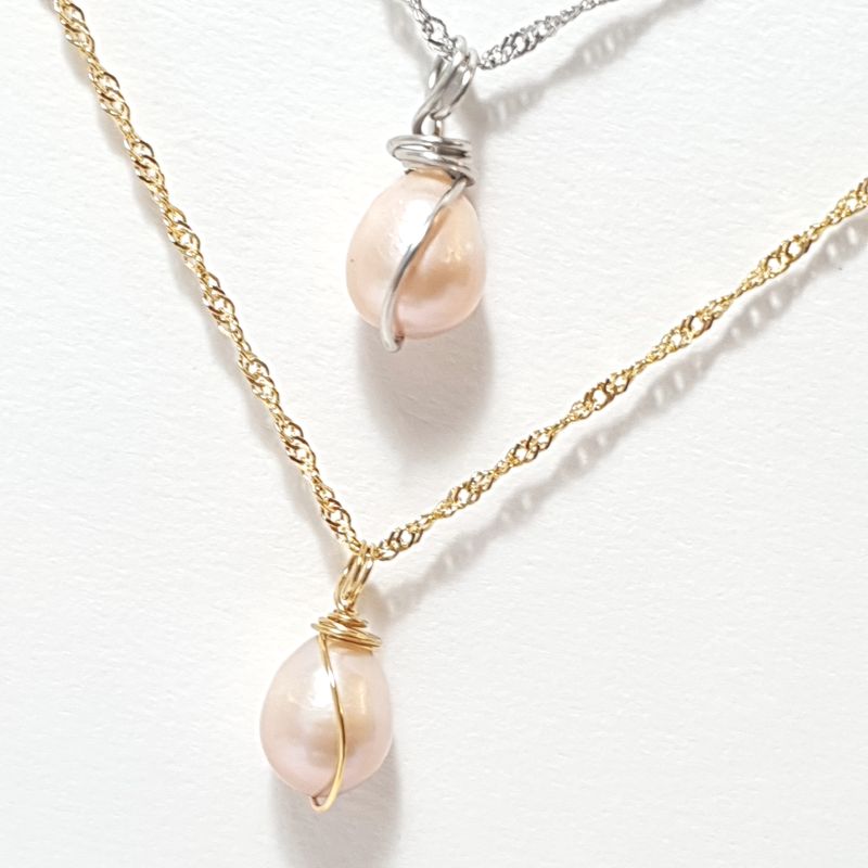 collier acier inoxydable inspiré rose des sables